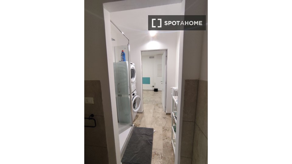 Double room Bologna, 10 beds, 232m² — photo 19