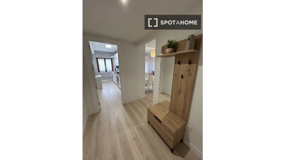 Double room Madrid, 3 beds — photo 11
