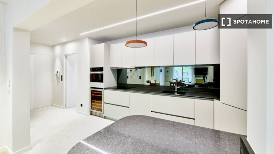 Apartment Paris, 3 beds, 100m² — photo 4