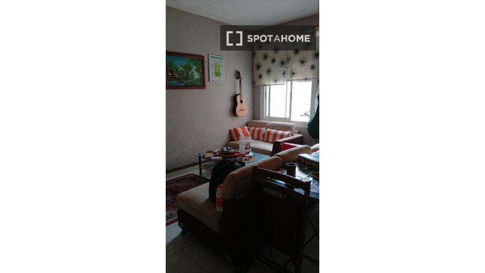 Double room Barcelona, 3 beds, 90m² — photo 5
