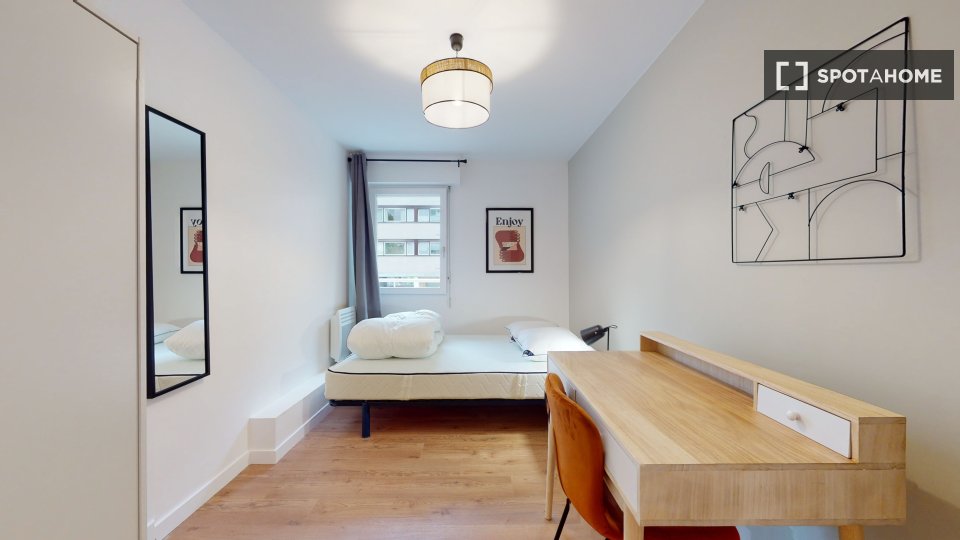 Double room Lille, 15 beds — photo 7