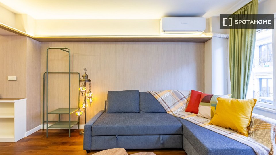 Apartment Istanbul, 1 bed — photo 2