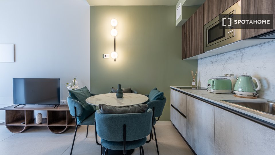 Apartment Milan, 1 bed, 48m² — photo 4