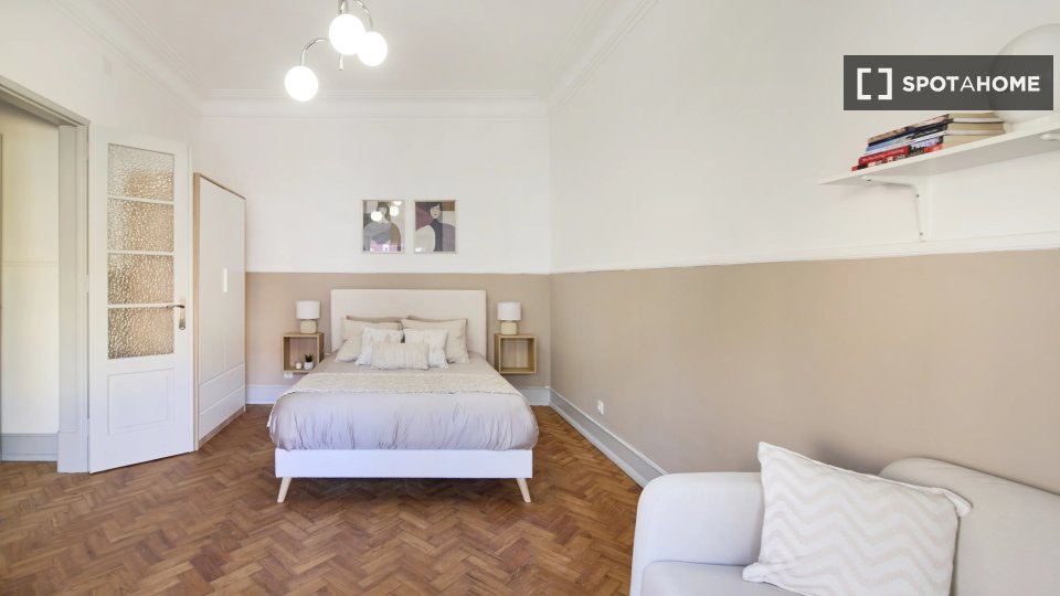 Double room Lisbon, 7 beds — photo 11