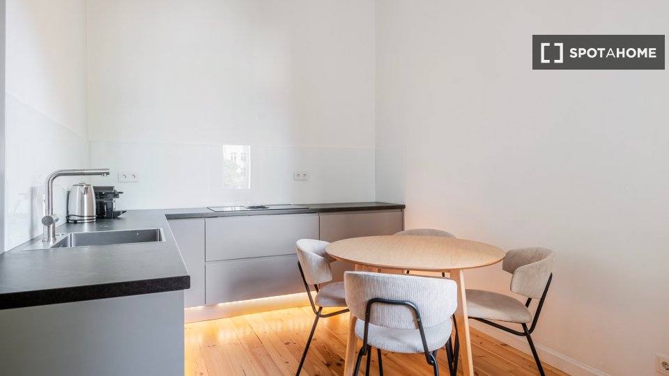 Apartment Berlin, 2 beds, 89m² — photo 14