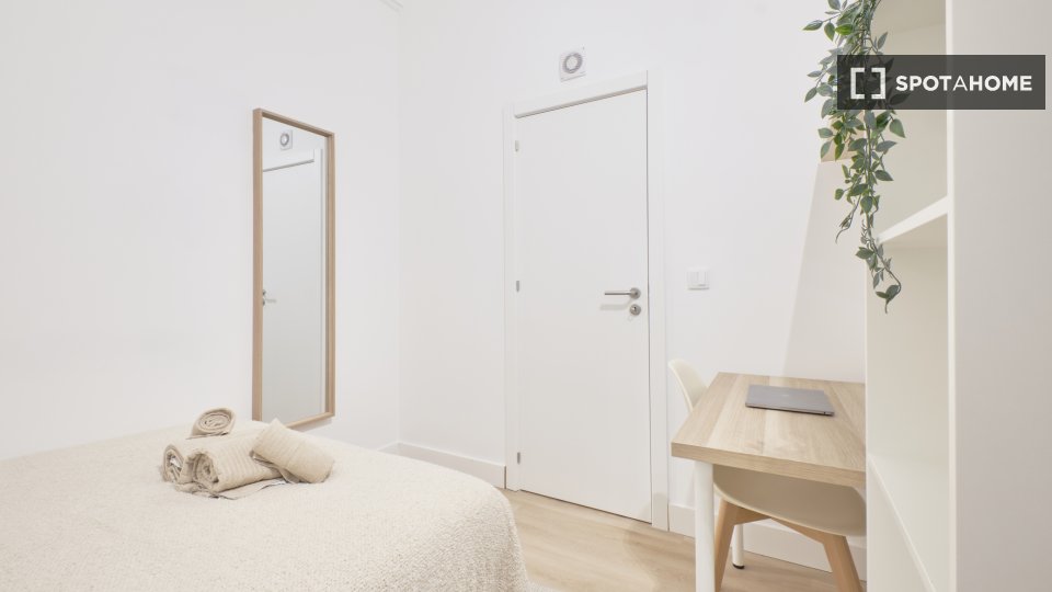 Double room Lisbon, 10 beds — photo 12