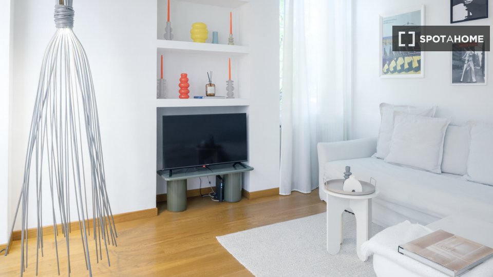 Apartment Milan, 2 beds — photo 35