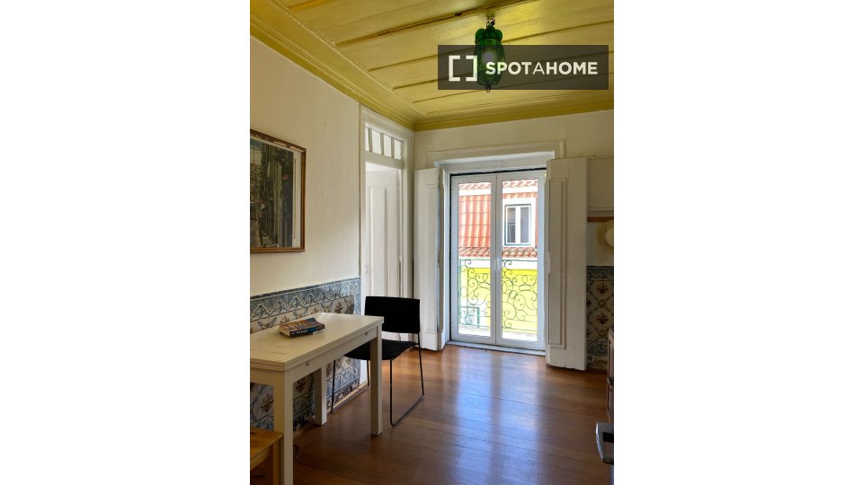 Apartment mono Lisbon, 40m² — photo 15