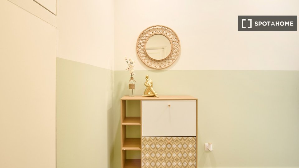 Double room Lisbon, 4 beds — photo 54