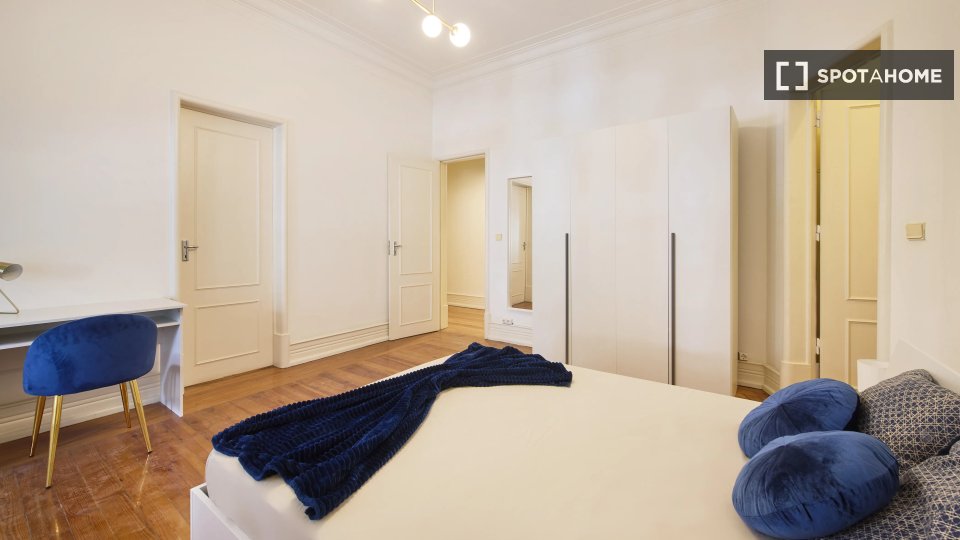 Double room Lisbon, 9 beds — photo 12