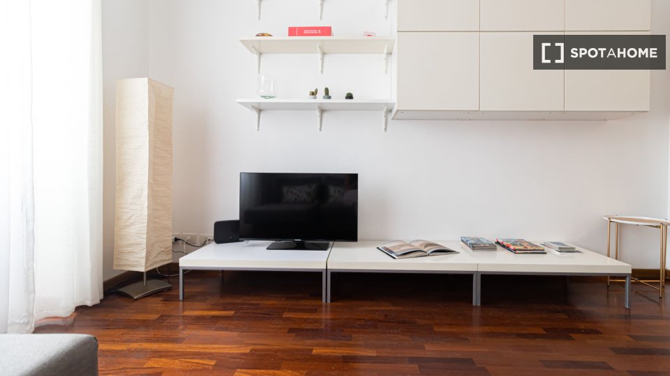Apartment Milan, 1 bed, 70m² — photo 9