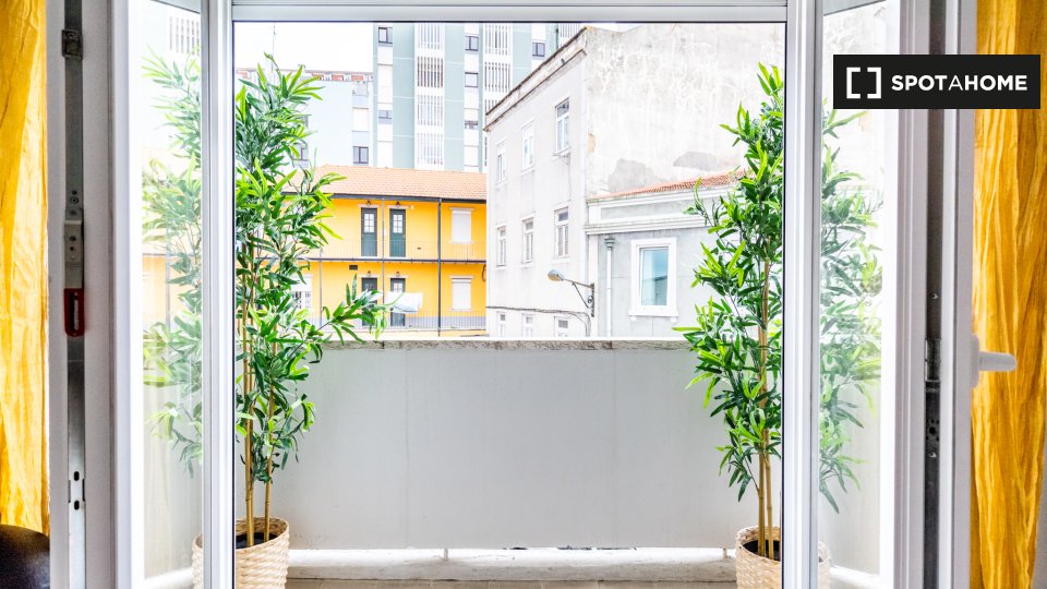 Apartment Lisbon, 2 beds — photo 17