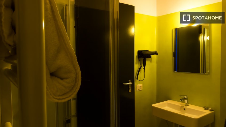 Double room Bologna, 20 beds, 500m² — photo 6