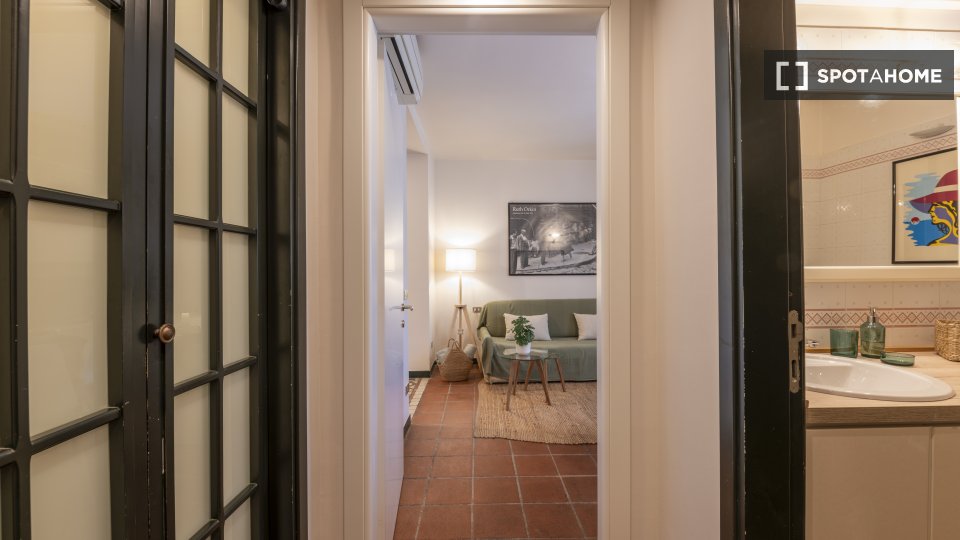 Apartment Milan, 1 bed, 40m² — photo 2