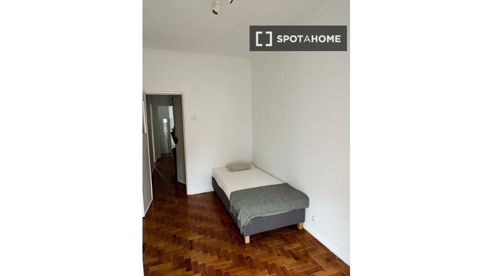 Apartment Lisbon, 2 beds — photo 10