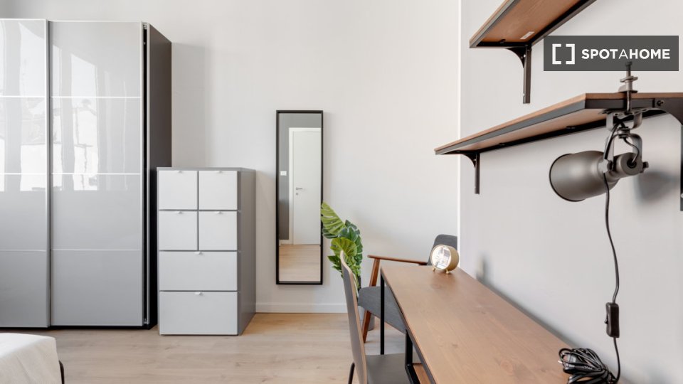 Double room Milan, 6 beds, 100m² — photo 11