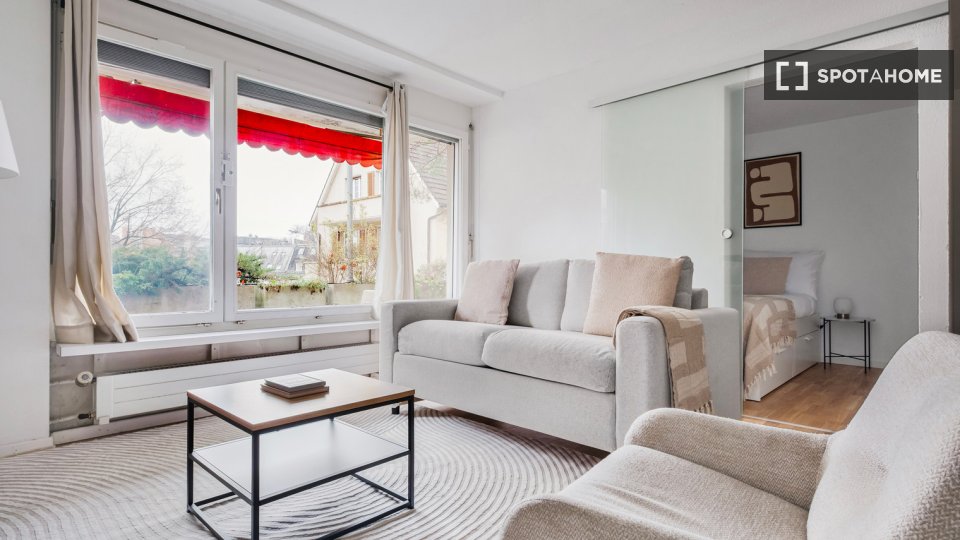 Apartment Zurich, 1 bed, 65m² — photo 1