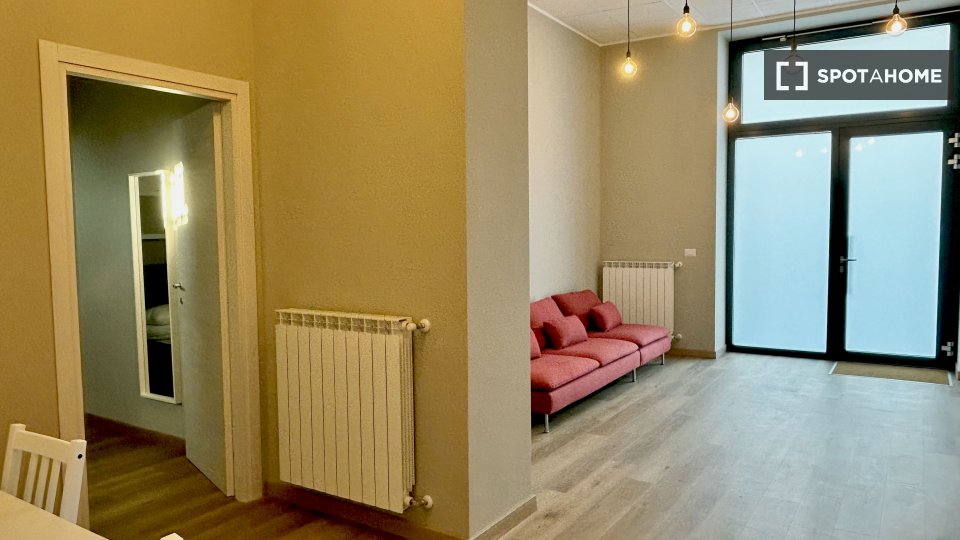Double room Milan, 2 beds — photo 5
