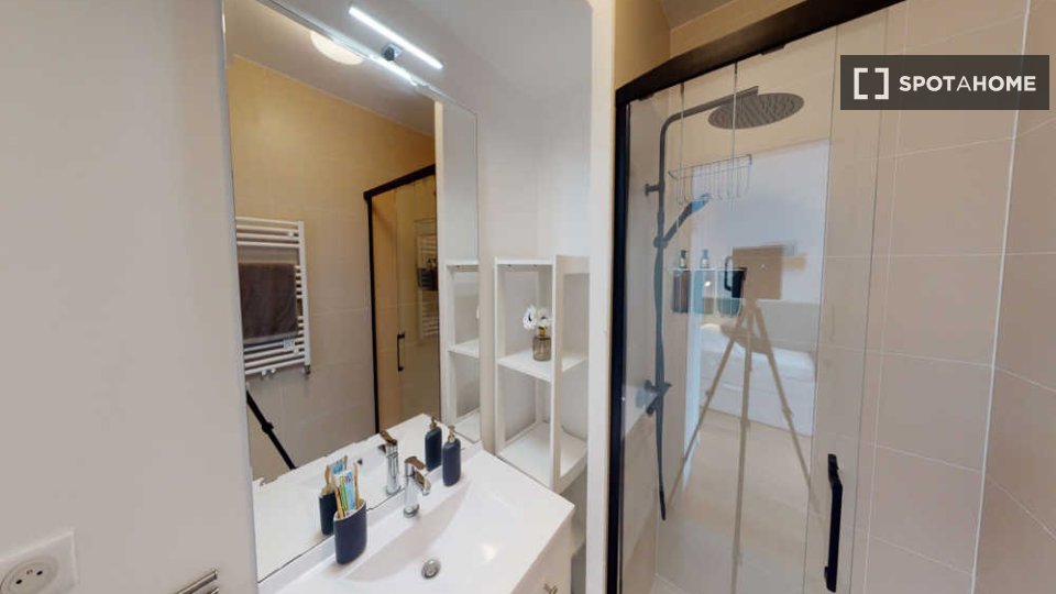 Double room Paris, 4 beds, 90m² — photo 21