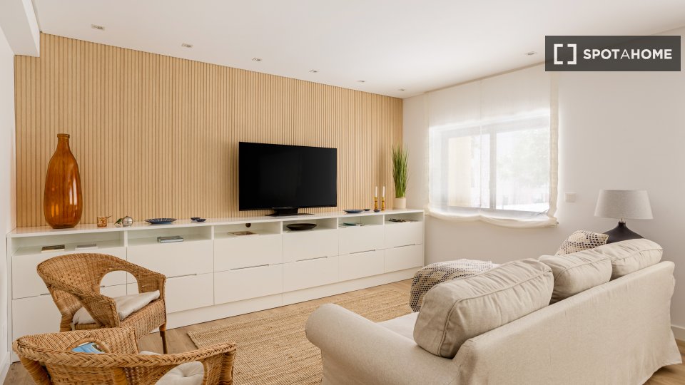 Apartment Lisbon, 3 beds — photo 19