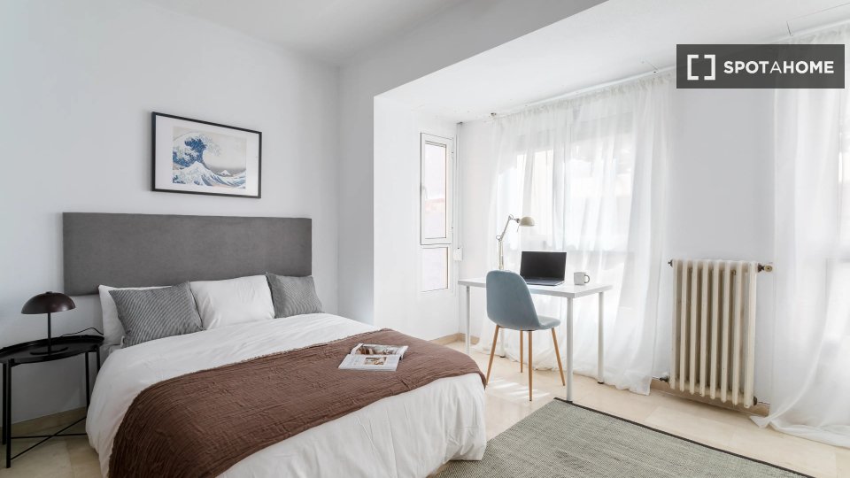 Double room Alicante, 5 beds — photo 6