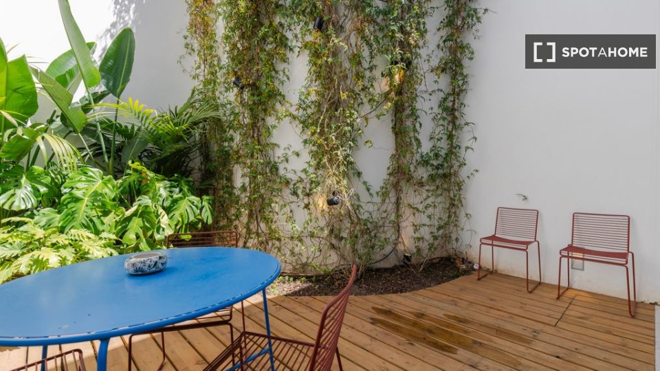 Apartment Lisbon, 3 beds — photo 18