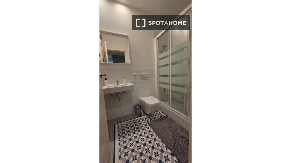 Double room Barcelona, 6 beds, 180m² — photo 1