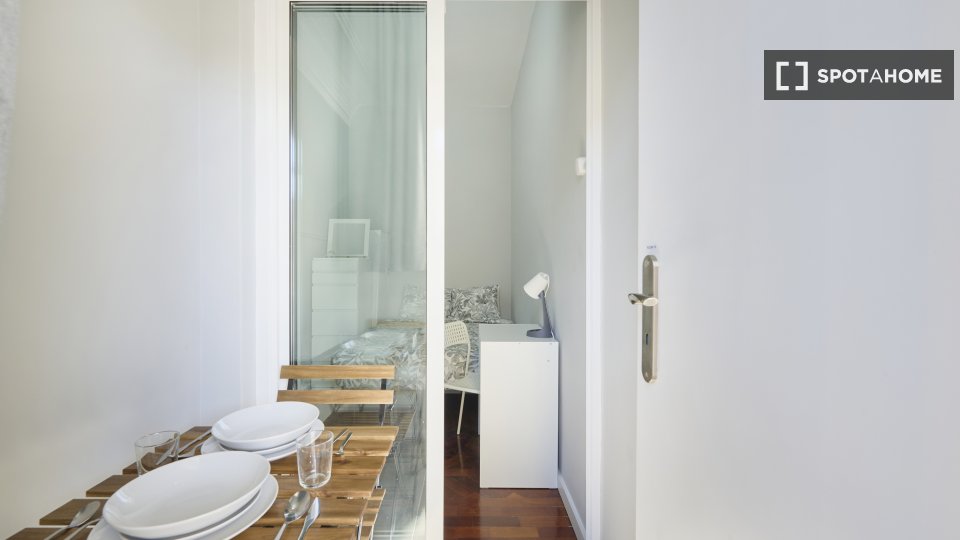 Double room Lisbon, 16 beds — photo 14