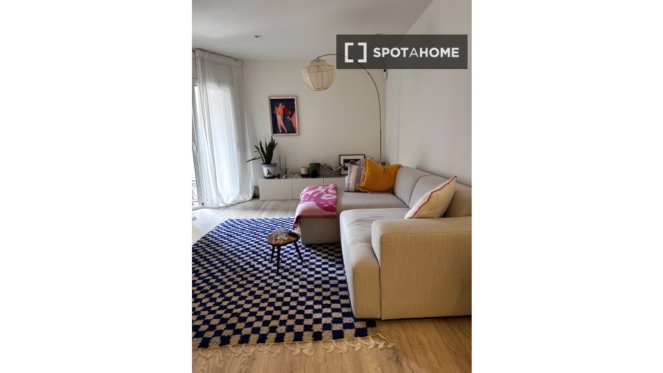 Apartment Barcelona, 2 beds, 75m² — photo 18