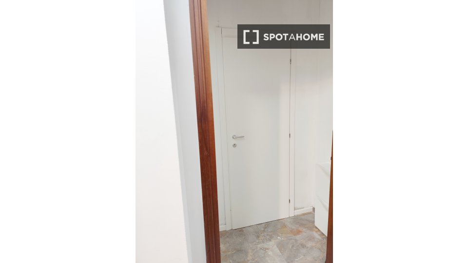 Double room Bologna, 8 beds, 150m² — photo 4