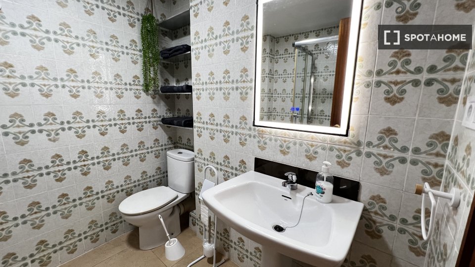 Double room Valencia, 5 beds — photo 9