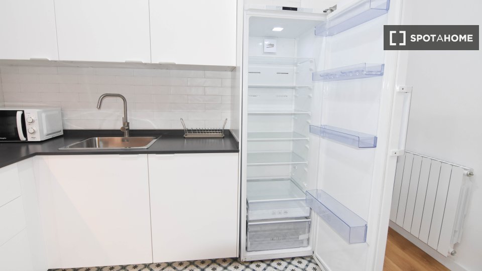 Double room Barcelona, 6 beds, 140m² — photo 23