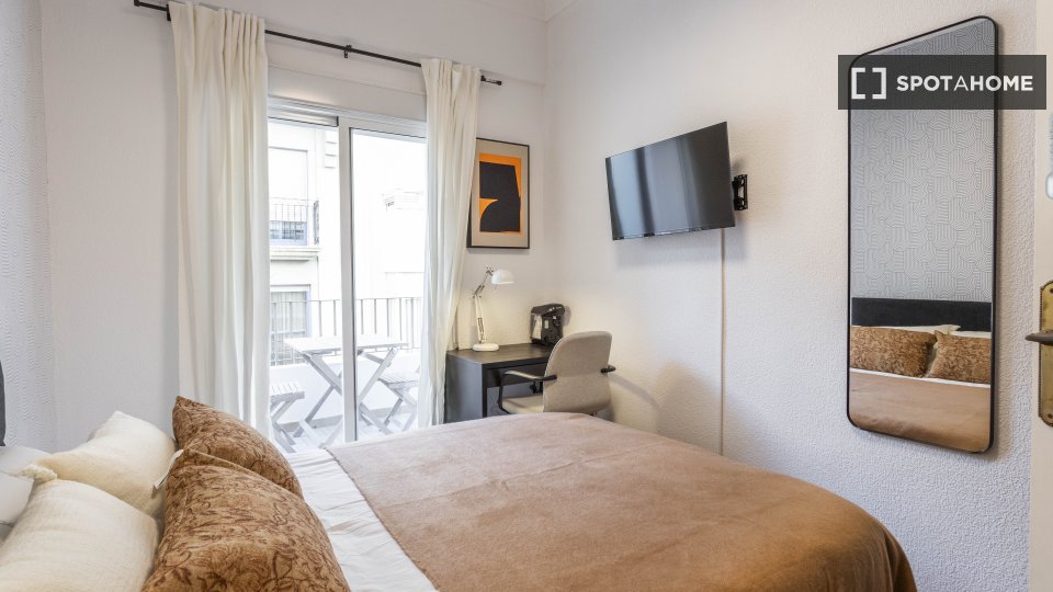 Double room Alicante, 8 beds — photo 19