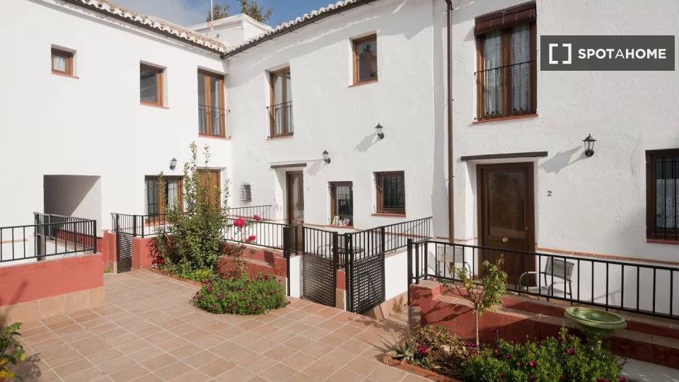 Apartment Granada, 1 bed, 50m² — photo 2