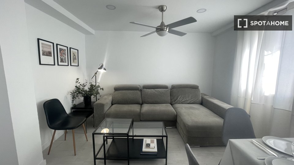 Apartment Cadiz, 3 beds — photo 18