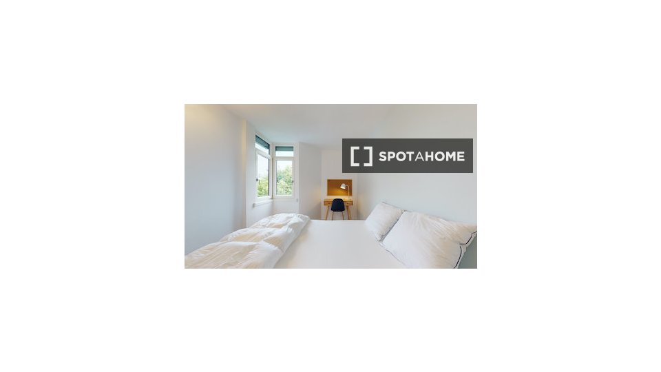 Double room Paris, 12 beds — photo 9