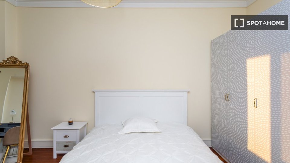 Double room Lisbon, 8 beds — photo 2