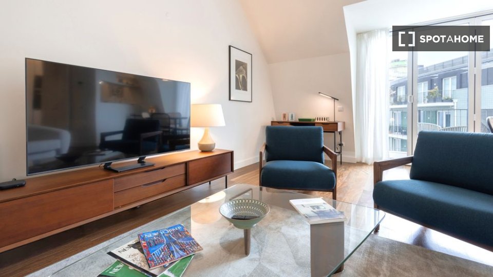 Apartment Lisbon, 2 beds — photo 18