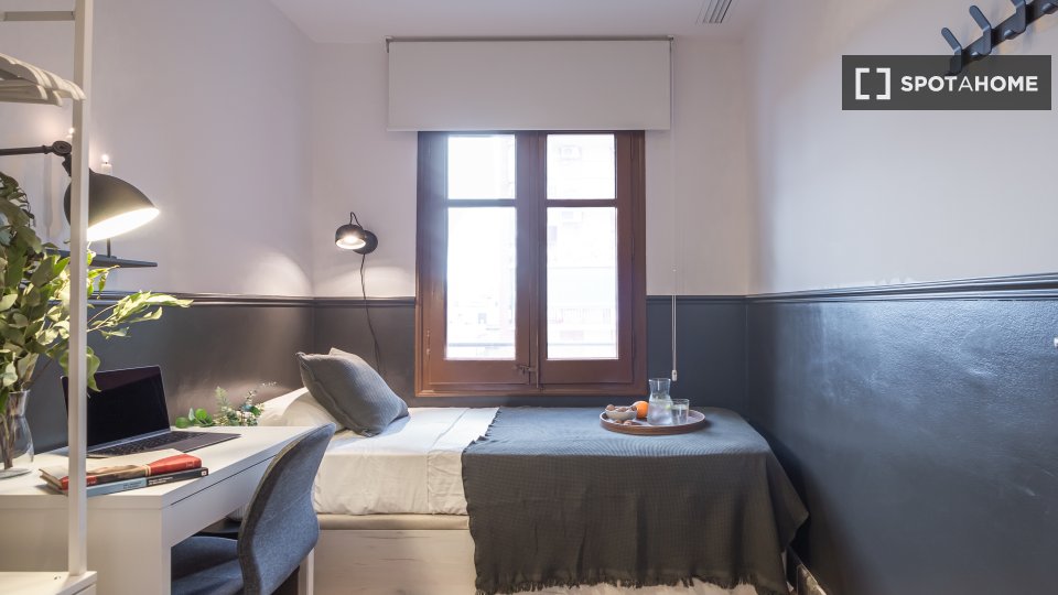 Double room Barcelona, 16 beds, 380m² — photo 10