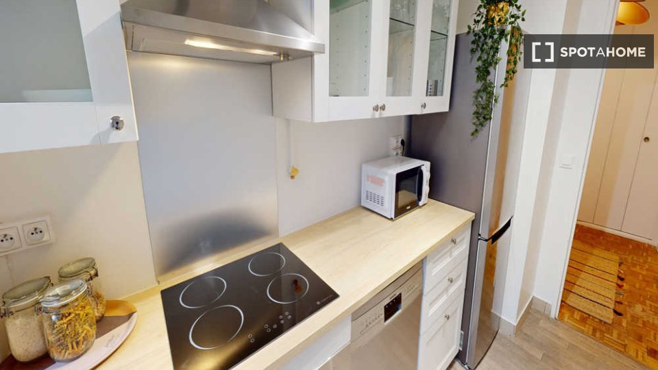 Double room Paris, 4 beds, 80m² — photo 15