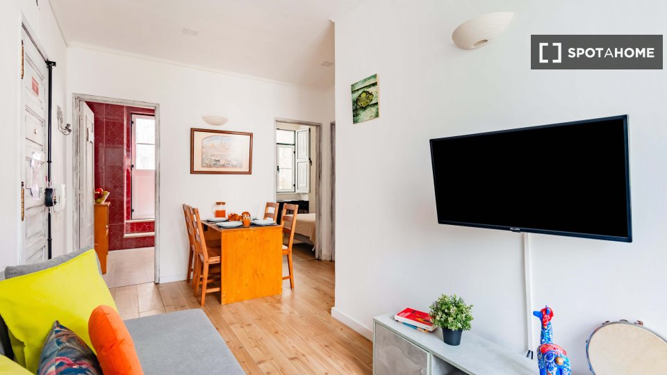 Apartment Lisbon, 2 beds — photo 10