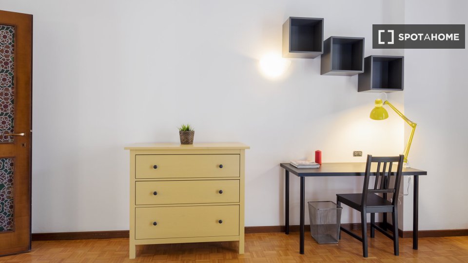 Double room Milan, 6 beds, 171m² — photo 2