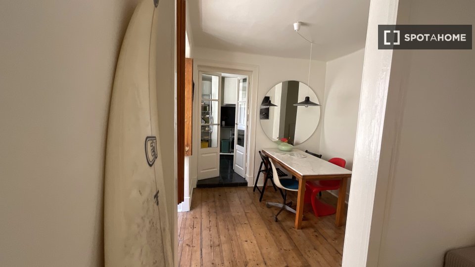 Apartment Lisbon, 2 beds, 50m² — photo 8