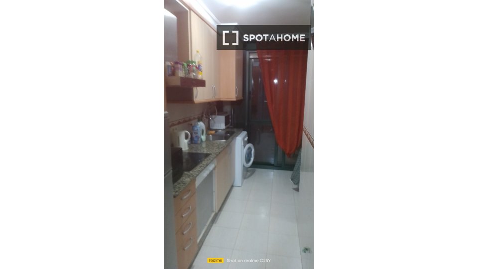 Double room Vigo, 3 beds, 65m² — photo 2