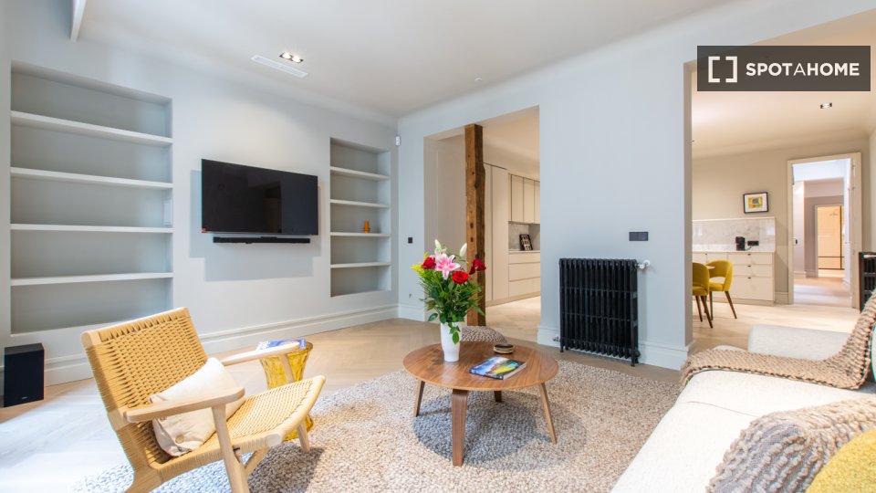 Apartment Madrid, 2 beds, 147m² — photo 17