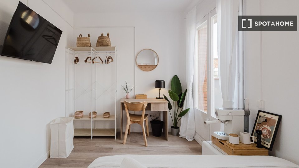 Double room Barcelona, 8 beds, 220m² — photo 44