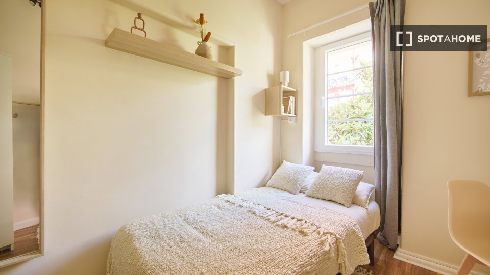 Double room Lisbon, 11 beds — photo 8