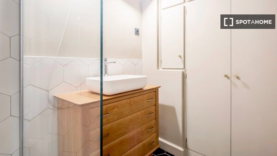 Apartment Paris, 1 bed, 46m² — photo 16