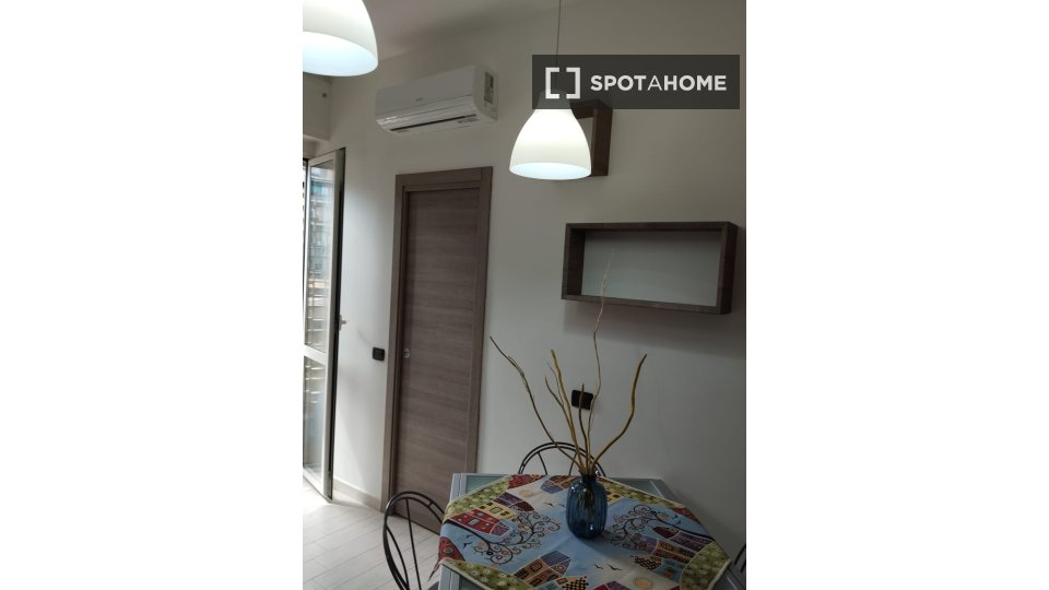 Apartment mono Milan, 45m² — photo 3