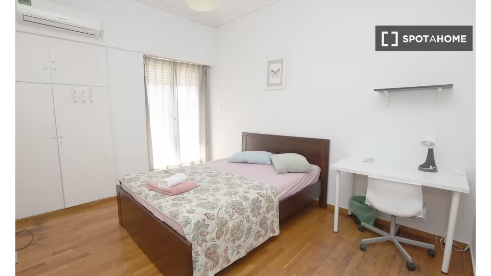 Double room Athens, 5 beds — photo 2